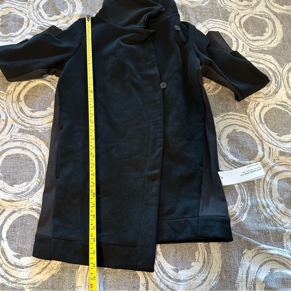 Lululemon Lab Black Yumi Asymmetrical Sweater Wrap New Size 4 - Picture 9 of 13